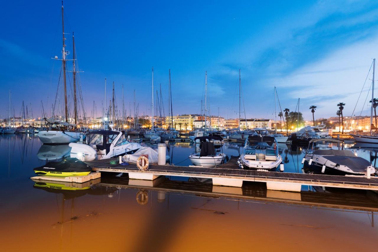 10A - Marina Mirror Harbour Apartment Lagos Bagian luar foto